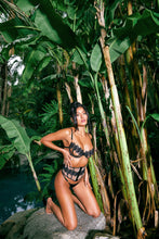 Load image into Gallery viewer, LI648 - Ebony Rose 3-Piece Waspie Short Set