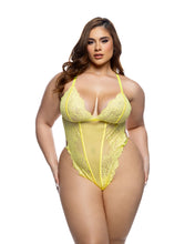 Load image into Gallery viewer, LI805 - Kiss &amp; Bloom Teddy
