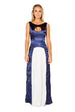 Load image into Gallery viewer, 4839 - Roma Costume 1pc Diva Castle Princess Renaissance
