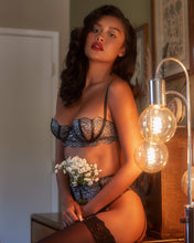 Load image into Gallery viewer, LI404 - 3pc Metallic Bra &amp; Garter Set
